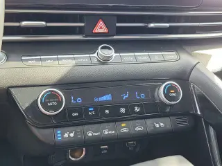Hyundai ELANTRA Hybrid 2023 Limited 4dr Sedan