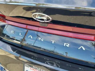 Hyundai ELANTRA Hybrid 2023 Limited 4dr Sedan