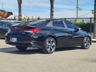 Hyundai ELANTRA Hybrid 2023 Limited 4dr Sedan