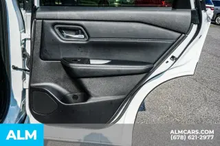 Nissan Rogue 2025 SL 4dr Crossover
