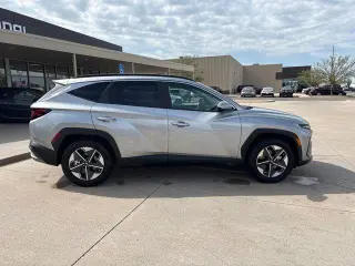 Hyundai TUCSON 2026 SEL 4dr SUV