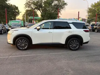Nissan Pathfinder 2022 AWD SL 4dr SUV
