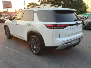 Nissan Pathfinder 2022 AWD SL 4dr SUV