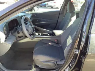 Hyundai ELANTRA 2023 SEL 4dr Sedan