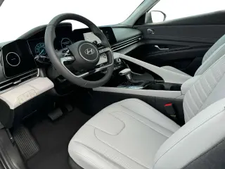 Hyundai ELANTRA Hybrid 2025 Limited 4dr Sedan