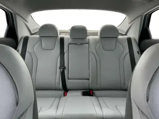 Hyundai ELANTRA Hybrid 2025 Limited 4dr Sedan