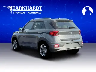 Hyundai VENUE 2026 SEL 4dr Crossover w/Two-Tone Roof
