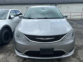 Chrysler Pacifica 2017 Touring 4dr Mini-Van