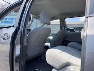 Toyota Sienna 2018 LE 7-Passenger Auto Access Seat 4dr Mini-Van