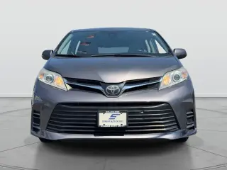 Toyota Sienna 2018 LE 7-Passenger Auto Access Seat 4dr Mini-Van