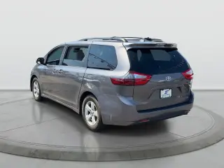 Toyota Sienna 2018 LE 7-Passenger Auto Access Seat 4dr Mini-Van