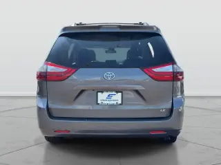 Toyota Sienna 2018 LE 7-Passenger Auto Access Seat 4dr Mini-Van