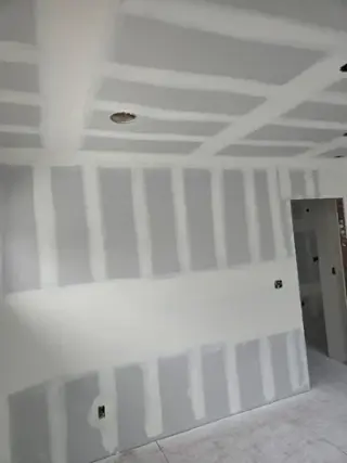 🎨 PINTURA INTERIOR Y EXTERIOR