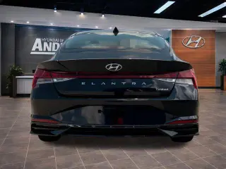 Hyundai ELANTRA 2023 Limited 4dr Sedan