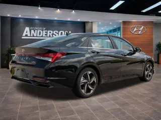 Hyundai ELANTRA 2023 Limited 4dr Sedan
