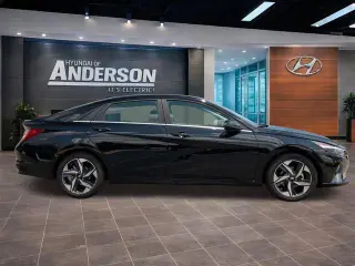 Hyundai ELANTRA 2023 Limited 4dr Sedan
