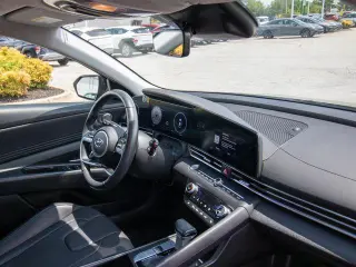 Hyundai ELANTRA 2023 Limited 4dr Sedan