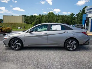 Hyundai ELANTRA 2025 SEL Sport 4dr Sedan