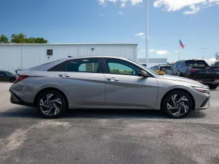 Hyundai ELANTRA 2025 SEL Sport 4dr Sedan