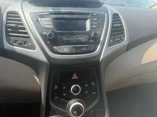 Hyundai ELANTRA 2014 SE 4dr Sedan 6A