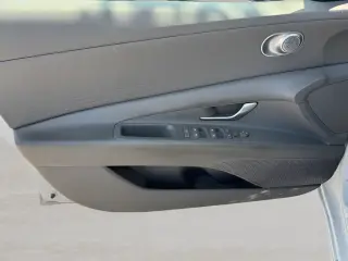 Hyundai ELANTRA 2021 SE 4dr Sedan