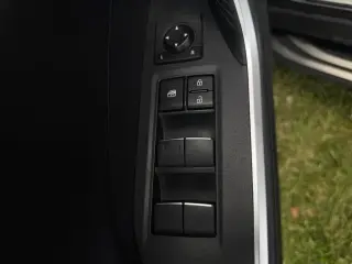 Toyota RAV4 Hybrid 2019 AWD XSE 4dr SUV