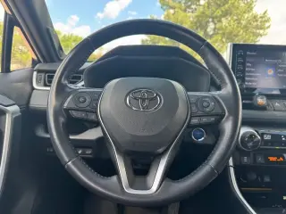 Toyota RAV4 Hybrid 2019 AWD XSE 4dr SUV