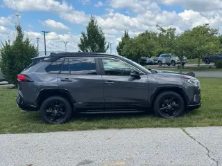 Toyota RAV4 Hybrid 2019 AWD XSE 4dr SUV