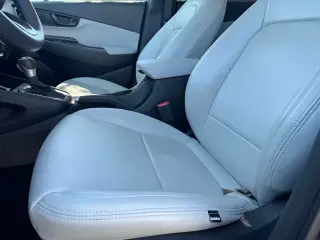 Hyundai KONA 2023 AWD SEL 4dr Crossover