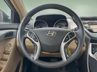 Hyundai ELANTRA 2012 GLS 4dr Sedan 6M