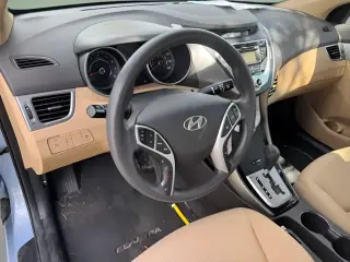 Hyundai ELANTRA 2012 GLS 4dr Sedan 6M