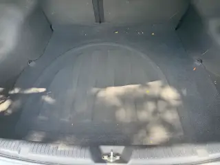 Hyundai ELANTRA 2012 GLS 4dr Sedan 6M