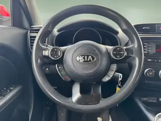 Kia Soul 2015 + 4dr Crossover