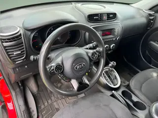 Kia Soul 2015 + 4dr Crossover