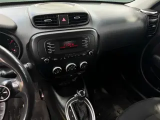 Kia Soul 2015 + 4dr Crossover