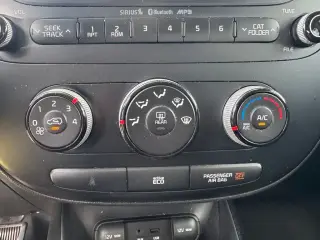 Kia Soul 2015 + 4dr Crossover