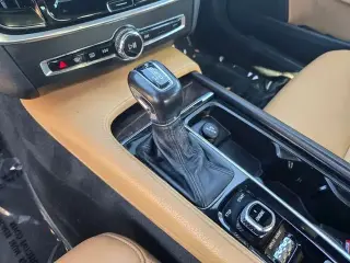 Volvo S90 2018 AWD T5 Momentum 4dr Sedan