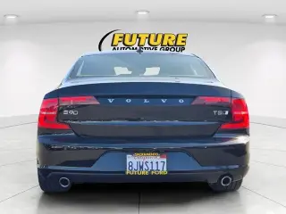 Volvo S90 2018 AWD T5 Momentum 4dr Sedan