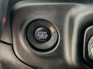 Jeep Wrangler Unlimited 2019 4x4 Sahara 4dr SUV