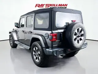 Jeep Wrangler Unlimited 2019 4x4 Sahara 4dr SUV