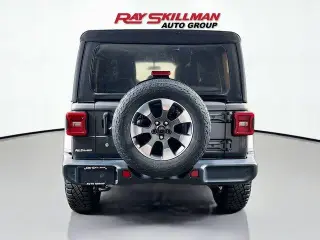 Jeep Wrangler Unlimited 2019 4x4 Sahara 4dr SUV