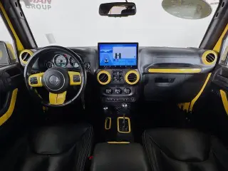 Jeep Wrangler Unlimited 2015 4x4 Sahara 4dr SUV