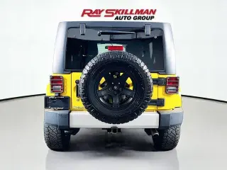 Jeep Wrangler Unlimited 2015 4x4 Sahara 4dr SUV