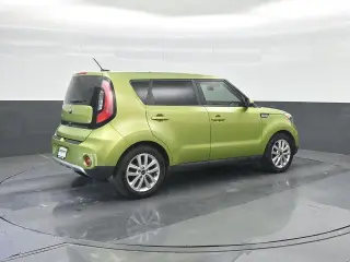 Kia Soul 2018 + 4dr Crossover