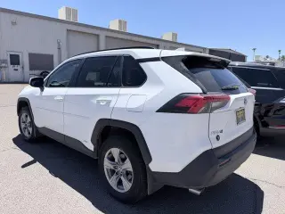 Toyota RAV4 Hybrid 2024 AWD XLE 4dr SUV
