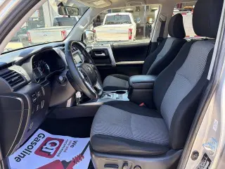 Toyota 4Runner 2016 4x4 SR5 4dr SUV