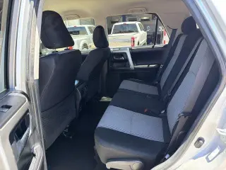 Toyota 4Runner 2016 4x4 SR5 4dr SUV