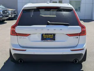 Volvo XC60 2021 AWD T5 Momentum 4dr SUV