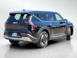 Kia EV9 2024 Light Long Range 4dr SUV