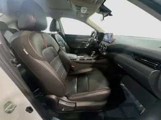 Nissan Sentra 2025 SR 4dr Sedan